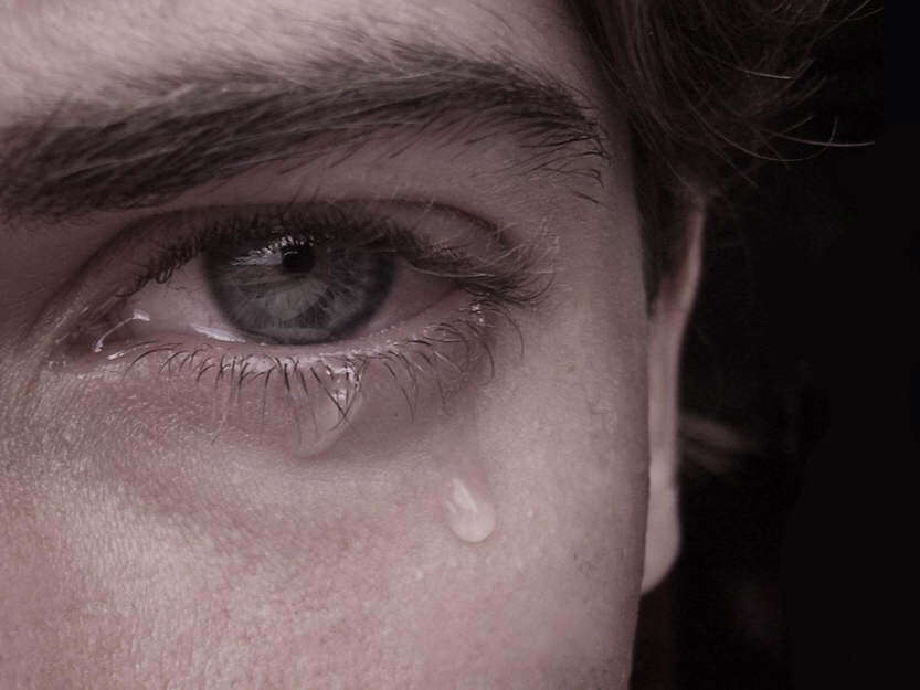 sad-boy-crying-emotional-lovesove