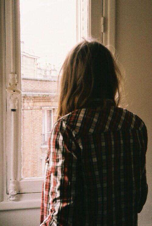 alone-girl-window-lovesove