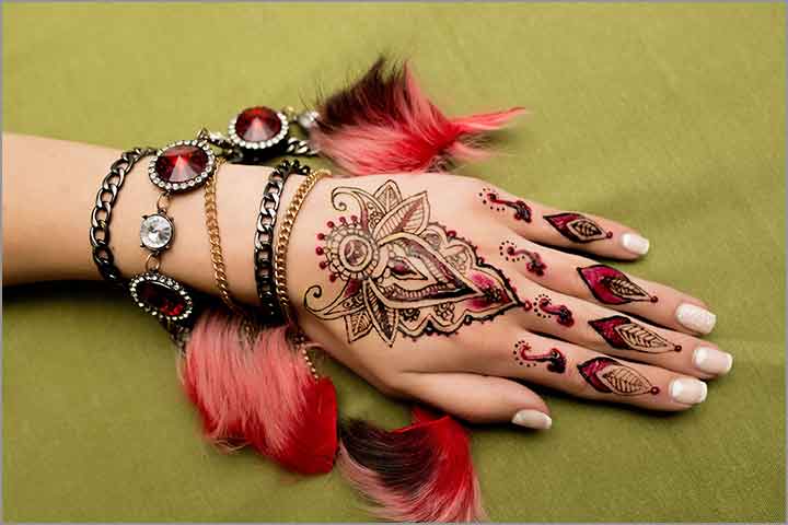 50+ Mesmerising Mehndi Designs For Ceremonies & Wedding, Wedding Mehndi Designs, red nature inspired latest mehndi design for weddings
